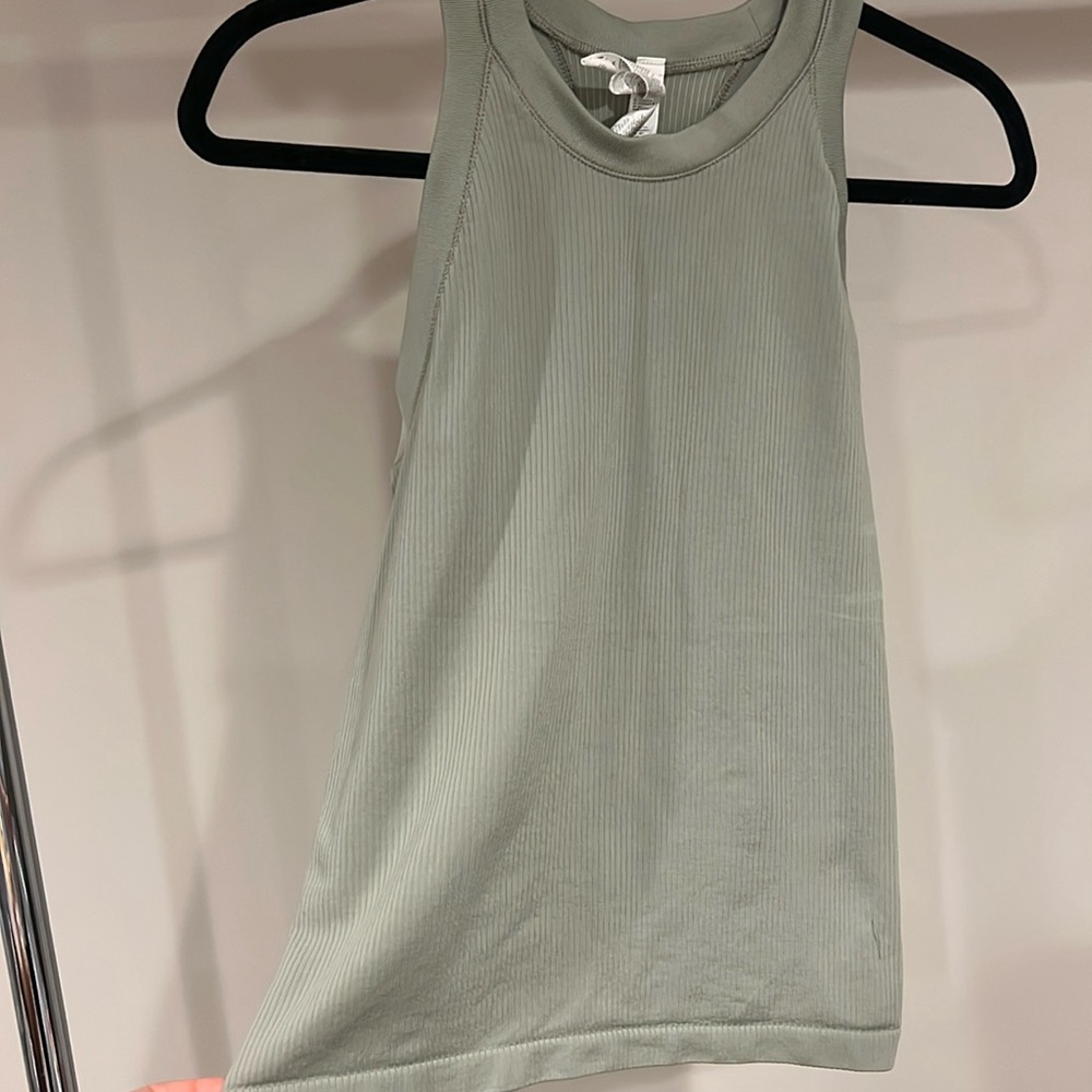LAST CHANCE - Athleta Renew Seamless Racerback Tank
